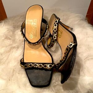 VINTAGE SALVATORE FERRAGAMO SHOES